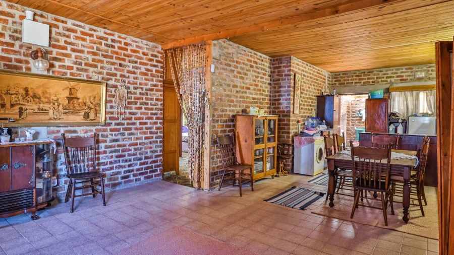 4 Bedroom Property for Sale in De Kelders Western Cape